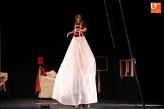 Foto 5 - Capicúa sorprende al público salmantino combinando teatro gestual, circo y danza