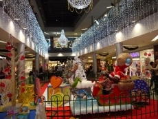 El Centro Comercial El Tormes se viste de fiesta con la iluminaci&oacute;n navide&ntilde;a
