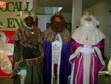 Foto 6 - Los mayores, los primeros en recibir la visita de los Reyes Magos en Guijuelo