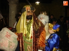 Foto 5 - Los Reyes Magos llegan puntualmente desde Oriente hasta Béjar para participar en la cabalgata