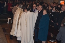 Foto 6 - Multitudinaria entrada de Anselmo Matilla en el presbiterio diocesano