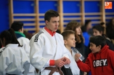 Foto 3 - La técnica y la fuerza se mezclan en el ‘Trofeo Promoción Villamayor de la Armuña’ de judo