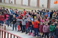 Los colegios celebran con entusiasmo el D&iacute;a de la Paz