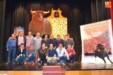 Foto 4 - Del Álamo abre el ciclo de pregones animando a fomentar el espíritu del Carnaval entre los...