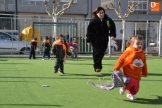 Foto 4 - Los alumnos de la Escuela Infantil corren el primer encierro
