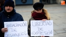 Foto 5 - La Plataforma No somos delitos protesta en la Plaza Mayor contra las 'leyes mordaza'