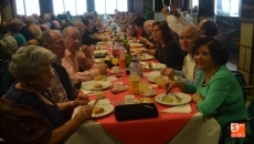 Foto 6 - El amor y San Valentín reúnen en torno a la mesa a los mayores de Peñaranda