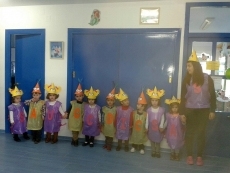 Foto 5 - Los niños de la guardería municipal disfrutan del Carnaval