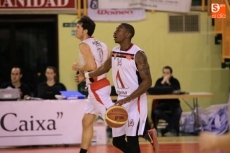 Foto 5 - Aquimisa CB Tormes vence con contundencia y suma su novena victoria consecutiva (90-66)