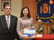 Foto 5 - Lidia Llamazares, del IES ‘Ramos del Manzano’, se hace con el premio provincial ‘Carta a un...