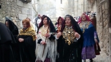 Las mujeres de La Alberca escoltan a Santa &Aacute;gueda en los actos celebrados en su honor
