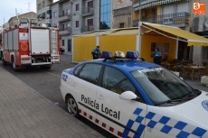 Un incendio en el almac&eacute;n de un bar obliga a los Bomberos a movilizarse 