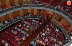 J&oacute;venes llegados desde Barcelona encandilan al p&uacute;blico mirobrigense con su voz