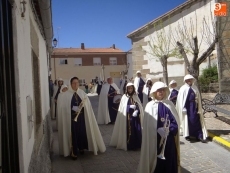 Foto 6 - Ledrada se viste de blanco en el reencuentro de la Virgen y el Niño