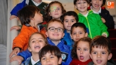 Foto 5 - Alumnos del Colegio Calasanz disfrutan con una visita al Ayuntamiento de Salamanca