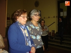 De i. a d. Teresa Sánchez y Mª Ángeles López