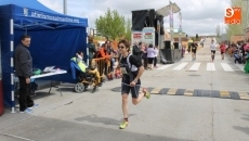 Foto 3 - Javier Martín y Consuelo Muñoz, los más rápidos en la II Carrera Solidaria de Carbajosa 