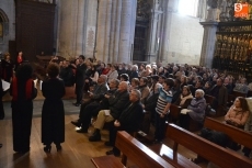 Foto 3 - Las piezas sacras del coro ‘Capella Ægitaniensis’ resuenan en la Catedral