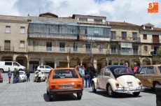 Foto 3 - El Club Motor Ruta de la Plata visita Béjar y Candelario con sus coches antiguos