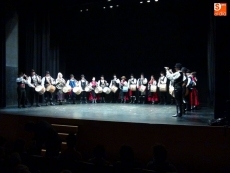 La Asociación Tamborileros a la Antigua Usanza exhibe el poderío de la música tradicional