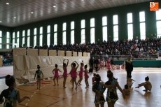 La gimnasia r&iacute;tmica congrega a m&aacute;s de 200 gimnastas y 500 espectadores de toda la provincia