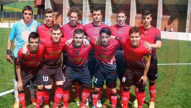 Jugadores del equipo del Béjar en Regional Juvenil