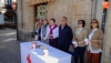 Foto 2 - La Diputación entrega a Cruz Roja un cheque donativo con motivo del Día de la Banderita
