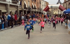 Foto 3 - La gran fiesta del atletismo 'Padres, Hijos y Abuelos' reúne a más de 600 corredores