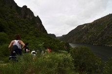 Foto 5 - Cerca de 500 personas se adentran en el corazón del Parque Natural Arribes en la X Marcha de...