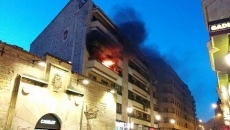 Foto 3 - Un incendio obliga a desalojar un edificio en la calle Bordadores