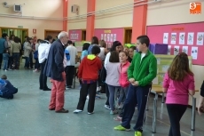 Foto 4 - Divertida mañana científica a base de experimentos en el Colegio Miróbriga