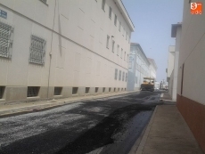 Foto 3 - El nuevo asfaltado en la zona de Alto Campillo supone un coste de 17.000 euros
