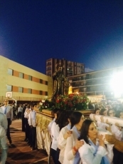 Foto 6 - Multitudinaria procesión de la familia salesiana en honor a María Auxiliadora