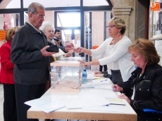 Foto 3 - Salamanca vota