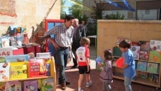 Foto 3 - ‘La Villa’ promueve su 3ª Feria del Libro Infantil en la Semana de la Familia