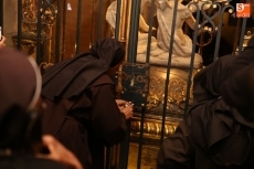 Foto 6 - Carmelitas Descalzas de todo el mundo visitan el sepulcro de Santa Teresa 