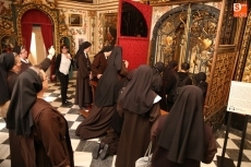 Foto 5 - Carmelitas Descalzas de todo el mundo visitan el sepulcro de Santa Teresa 