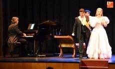 Foto 4 - La Traviata resiste la sinfonía de Messi y cía