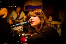 A propósito del concierto de No cantes Victoria en el Molly´s Croos 