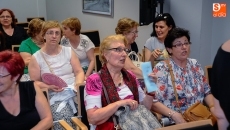 Afibrosal invita a descubrir los beneficios de la risa para ganar en salud