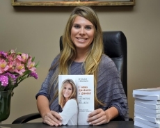 Myriam Yébenes presenta su primer libro Cómo gustarte y gustar