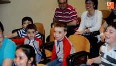 Fernando Saldaña sorprende y agrada con su espectáculo ‘El fantasma Javier’