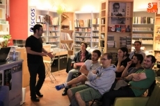 José Edelstein pretende crear afición a la física con el libro ‘Antimateria, magia y poesía’