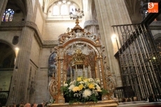 Foto 3 - Salamanca sale a la calle para presenciar una emocionante y conmovedora procesión del Corpus