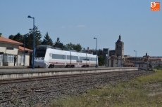 Foto 6 - Un tren de pasajeros hace parada en Miróbriga dos años después