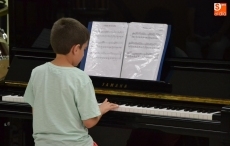Foto 6 - Varios instrumentos complementan al piano en el cierre de las audiciones
