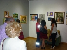 Foto 3 - Exposición en el 'Casino Obrero' de las alumnas del curso de pintura municipal