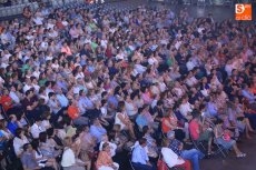 Repertorio histórico de Joan Manuel Serrat en un Multiusos Sánchez Paraíso entregado