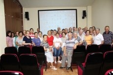 Los mayores de Villoruela se interesan por la pujanza de la comunicación digital