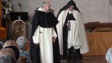 El grupo Lazarillo de Tormes representa con emoción Santa Teresa. La jardinera de la Luz